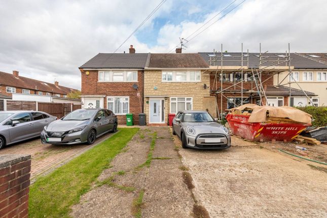 Churchill Road, Langley, Slough, SL3 2 bed terraced house for sale