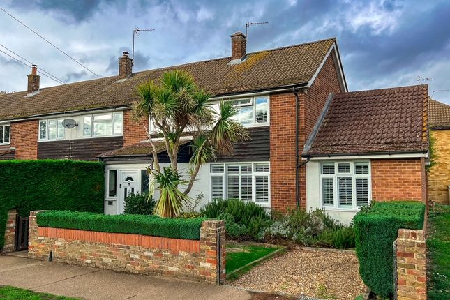 4 bedroom end of terrace house for sale