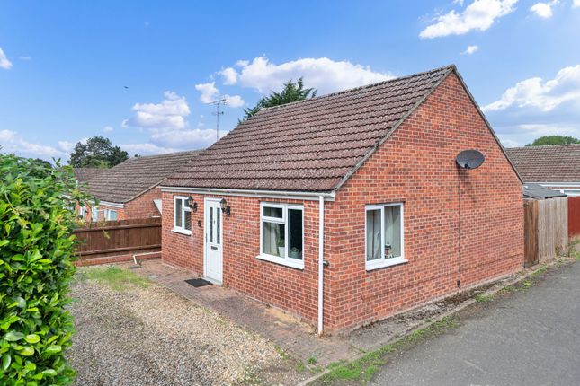Vincent Close, Newmarket CB8 1 bed detached bungalow for sale