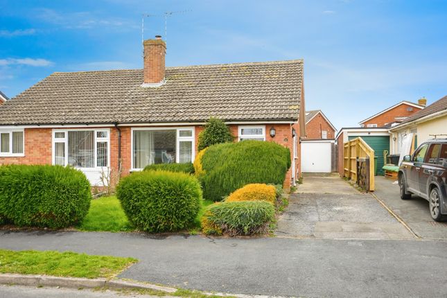 2 bedroom semi-detached bungalow for sale