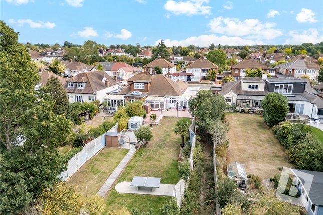 The Grove, Upminster, Essex, RM14 3 bed bungalow for sale