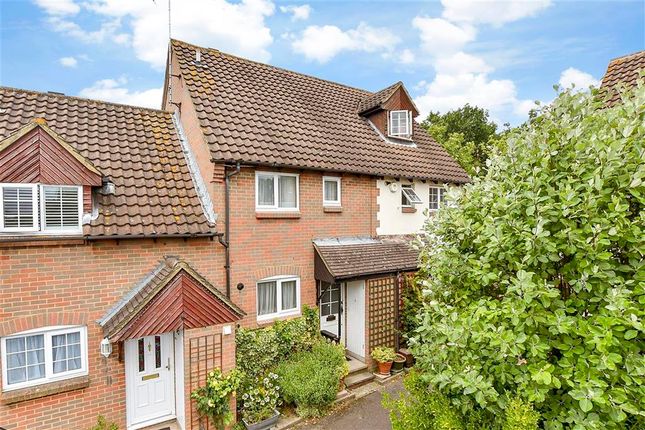 Hunting Gate Mews, Sutton, Surrey 2 bed terraced house for sale