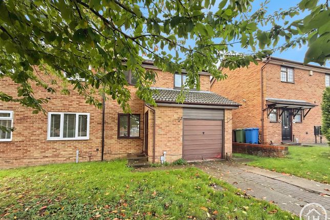 Foxgrove, Milton Regis, Sittingbourne 3 bed semi