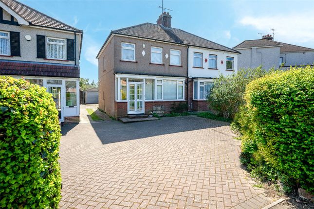 Lesney Park Road, Erith, Kent, DA8 3 bed semi