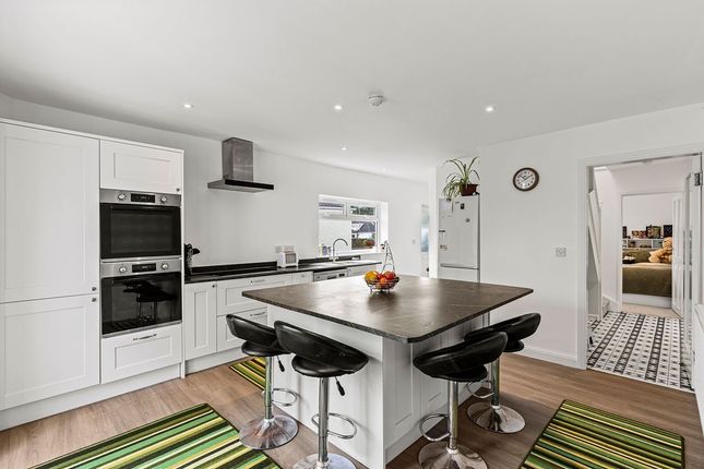Belvedere Close, Swansea SA3 4 bed detached bungalow for sale