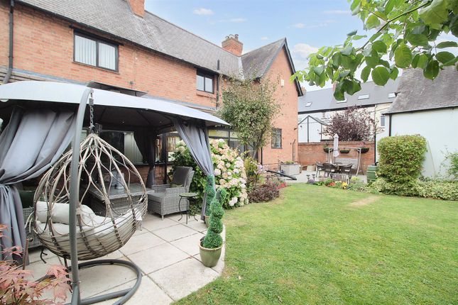 Hardys Drive, Gedling, Nottingham 4 bed detached house for sale