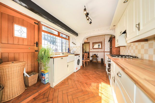 2 bedroom cottage for sale