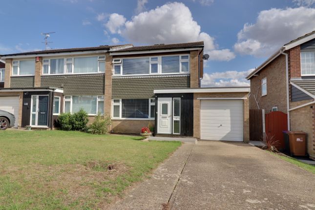 Parkway, Sawbridgeworth, CM21 3 bed semi