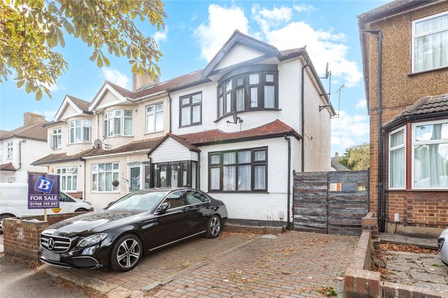 Mawney Road, Romford, RM7 3 bed end of terrace house for sale