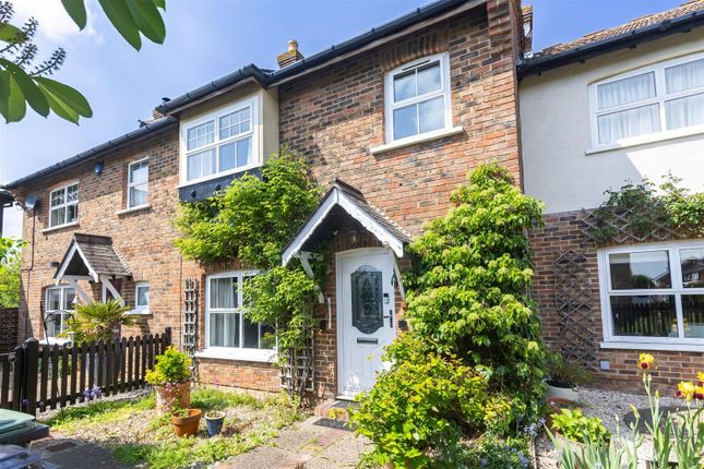 The Magpies, Epping Green, 3 bed terraced house for sale