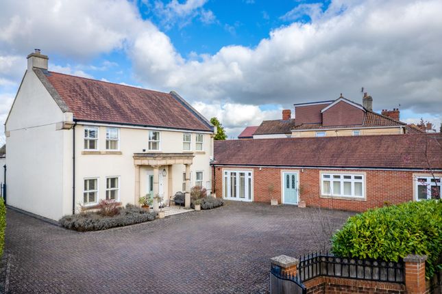 Devizes Road, Trowbridge BA14 5 bed detached house for sale