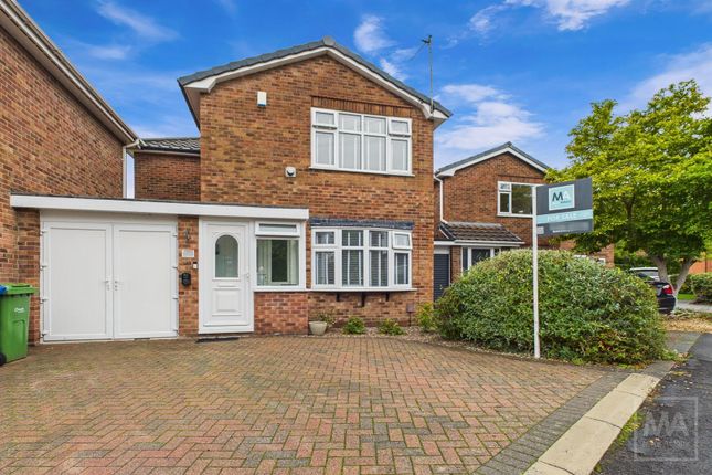 Fairfield Gardens, Stockton Heath... 3 bed link detached house for sale
