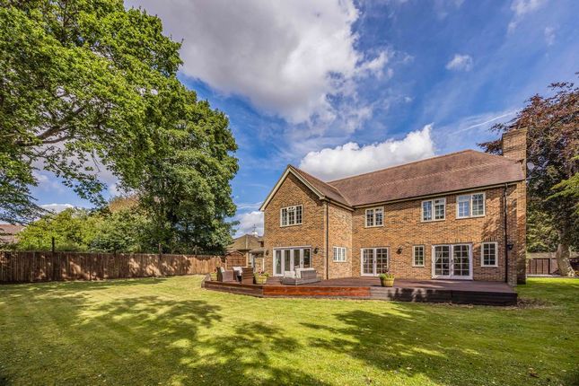 5 bedroom detached house for sale