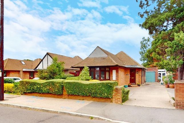 Cannonbury Avenue, Pinner HA5 2 bed detached bungalow for sale