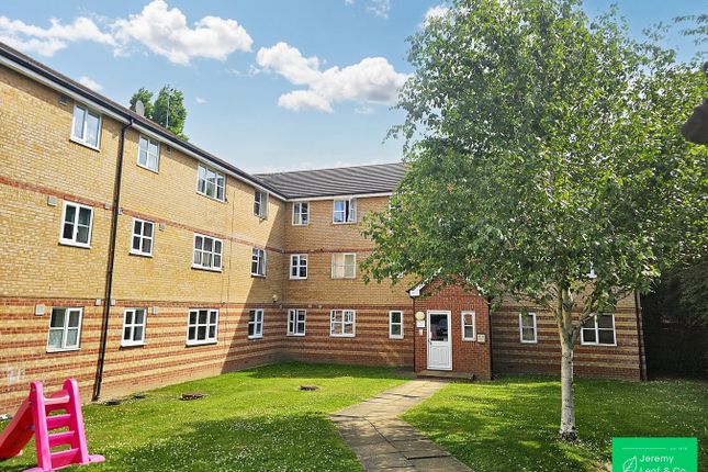 Simms Gardens, East Finchley, N2 2 bed apartment for sale