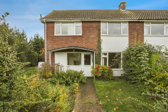 3 bed semi-detached house
