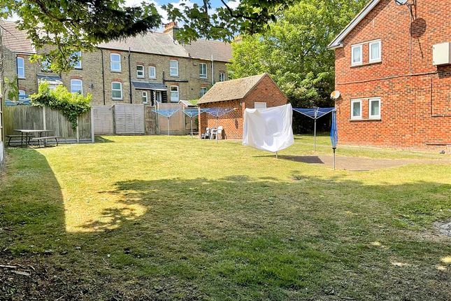 Wharfedale Road, Margate, Kent 1 bed flat for sale