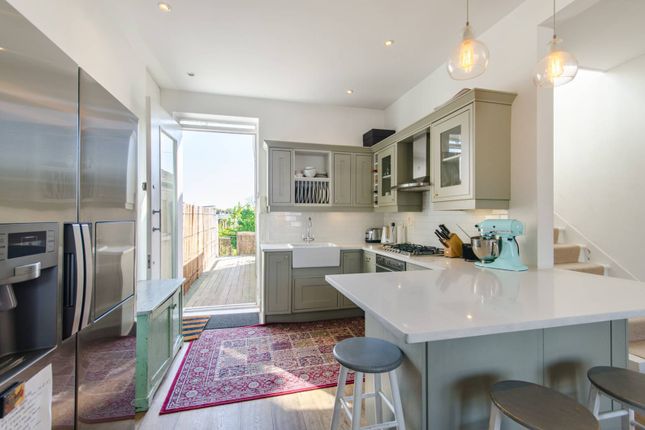 Chamberlayne Road, Kensal Rise... 3 bed maisonette for sale