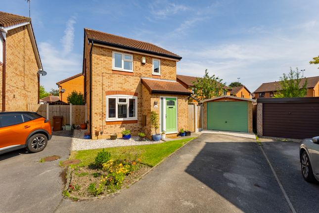 Parksinson Close, Wakefield, WF1 3 bed detached house for sale