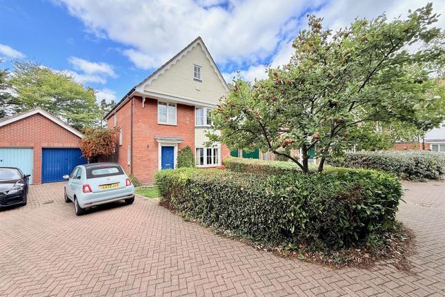 Crofton Grove, London 4 bed detached house for sale
