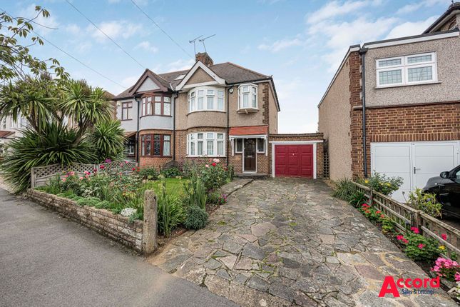 Hamilton Avenue, Romford, RM1 3 bed semi