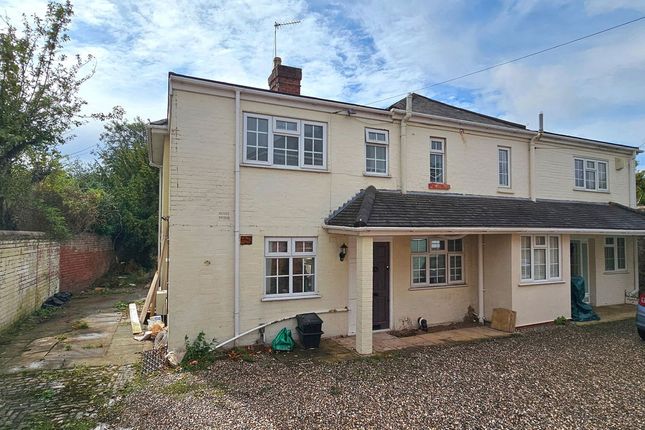 Red Hill, Stourbridge DY8 3 bed semi