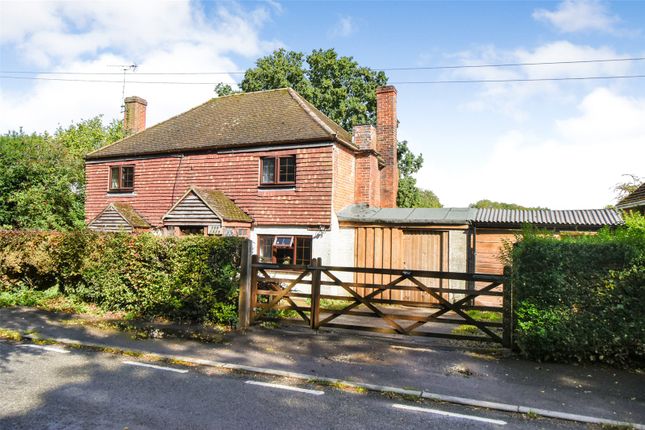 Newnham Road, Hook RG27 4 bed detached house for sale