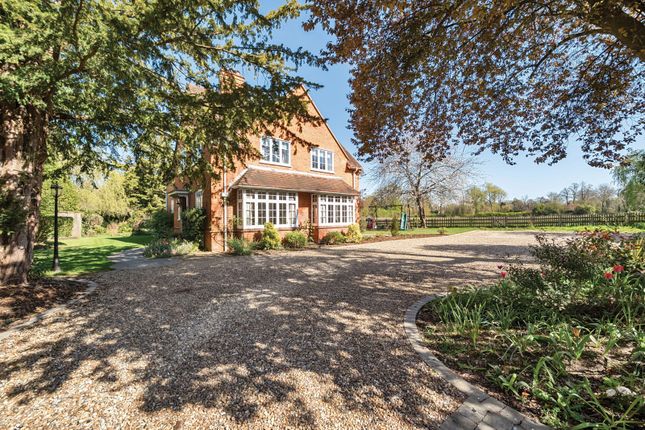 Orchard Road, Reading RG10 5 bed detached house for sale