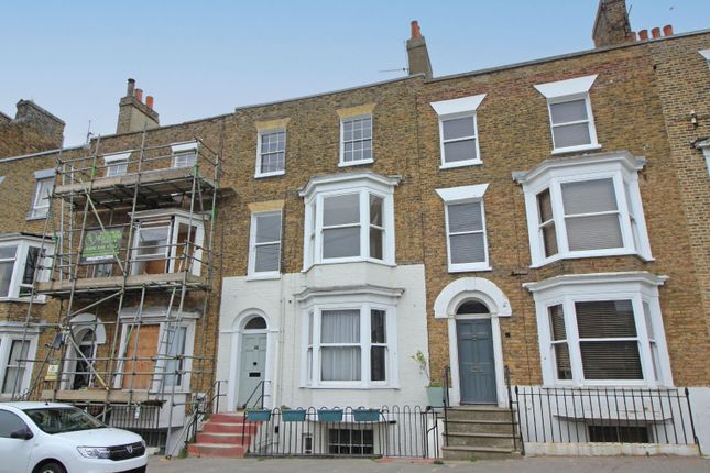 Trinity Square, Margate, CT9 1 bed flat for sale