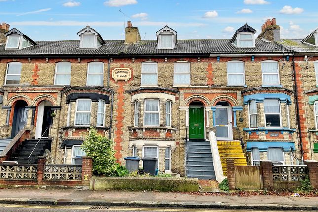 7 bed terraced house
