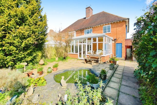 Braunstone Lane, Leicester, LE3 3 bed semi