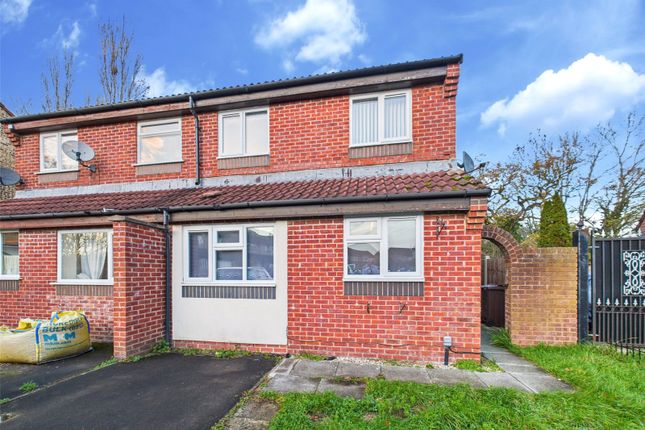 Pinewood Road, Hardwicke, Gloucester... 3 bed semi