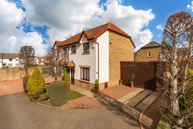3 bedroom semi-detached villa for sale