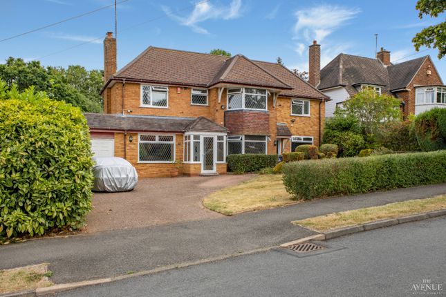 Walsall, West Midlands, WS5 4 bed detached house for sale