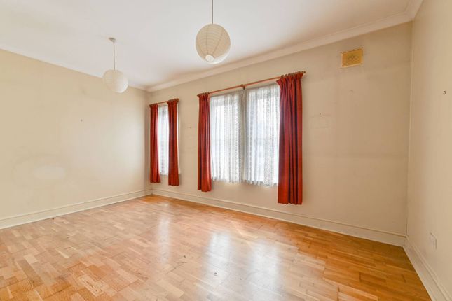 3 bed end terrace house