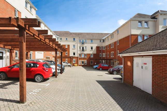 Addison Road, Kent TN2 2 bed flat for sale
