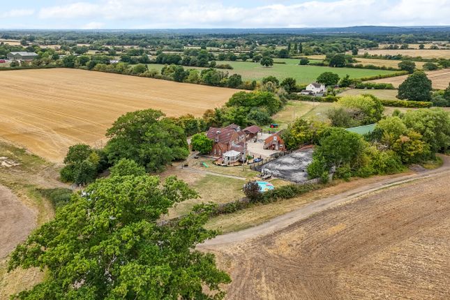 6 bedroom detached house for sale