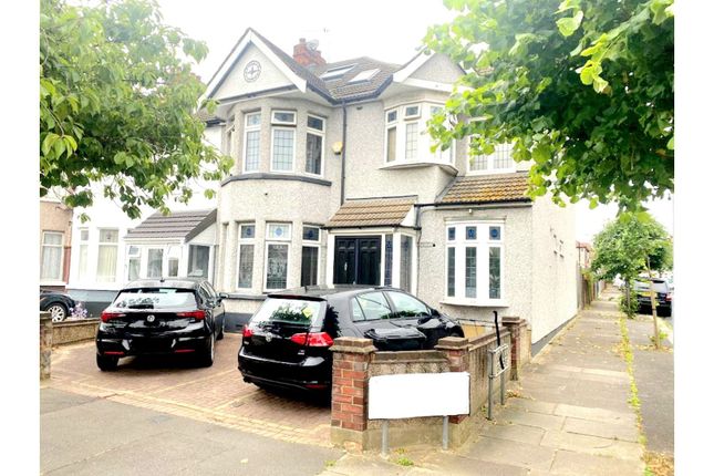 5 bed semi-detached house