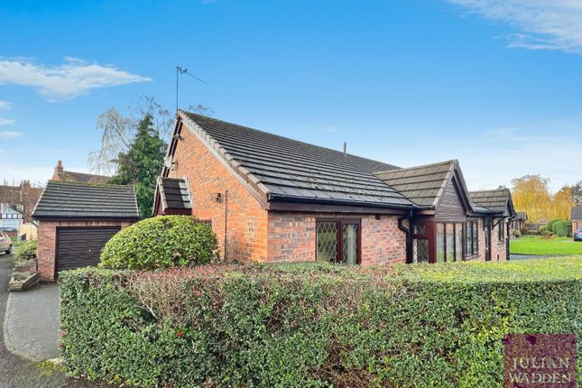 Lakeside Green, Offerton, Stockport, SK2 2 bed bungalow for sale