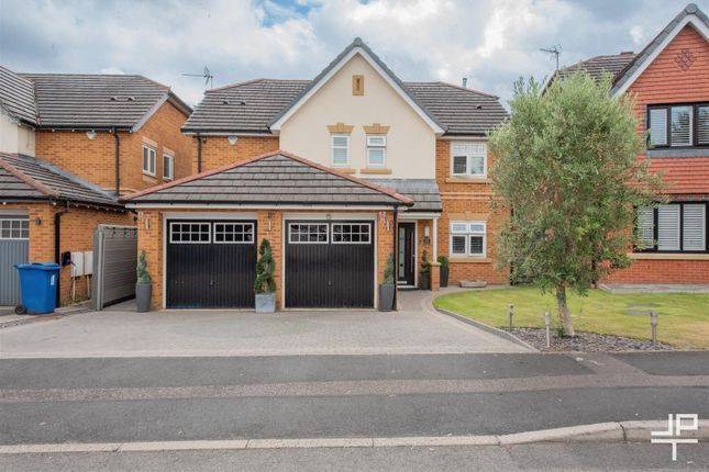 Priestfields, Leigh WN7 5 bed detached house for sale