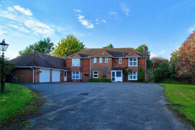 Chawton, Alton GU34 4 bed detached house for sale