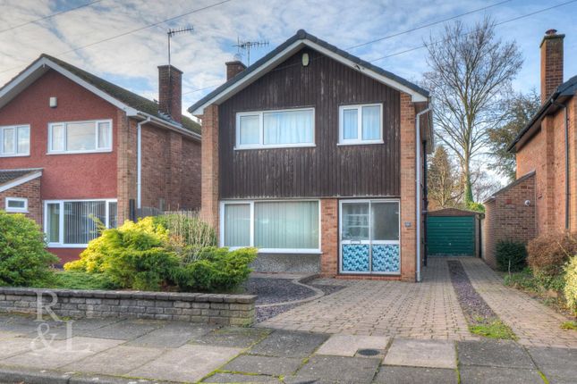 3 bed detached house