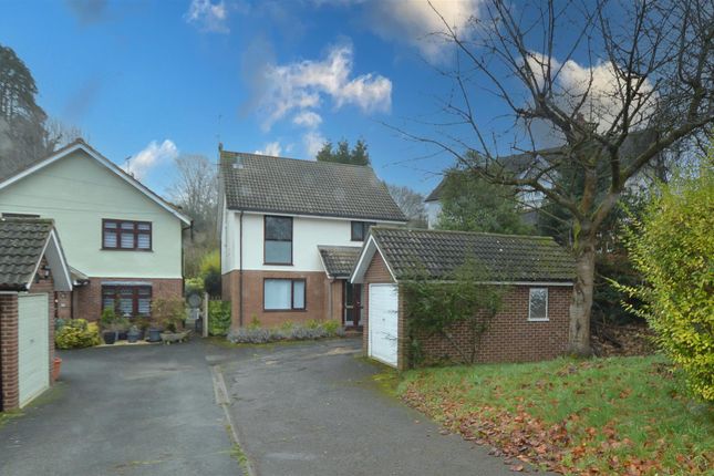 4 bed detached house