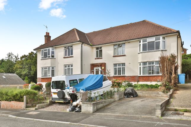 2 bedroom ground floor flat for sale
