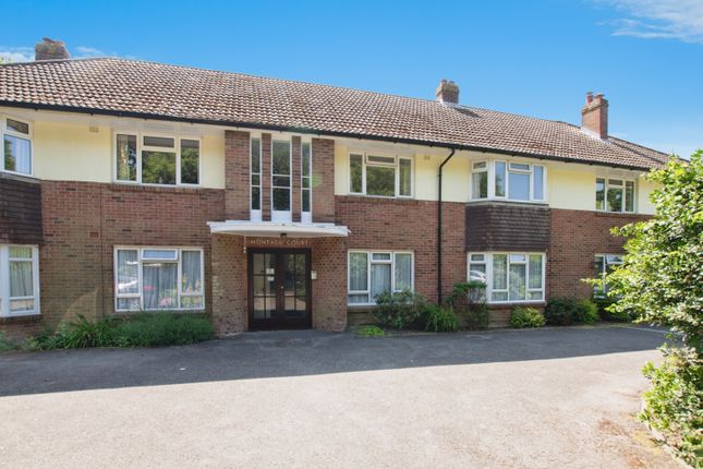 2 bedroom ground floor flat for sale