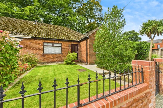Ross Close, Whelley, Wigan, WN2 3 bed bungalow for sale