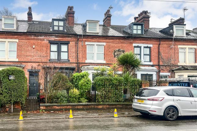 4 bed terraced house