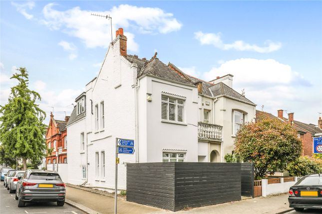 3 bed maisonette