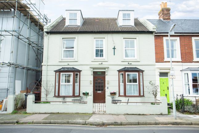 Roper Road, Canterbury, Kent, CT2 11 bed semi