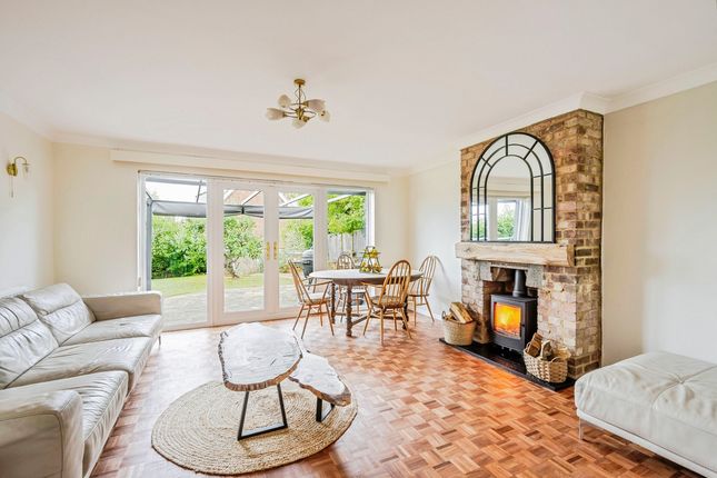 St. Cleres Way, Chelmsford, CM3 3 bed detached house for sale